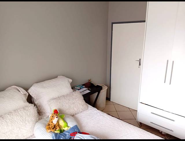 3 BEDROOM TOWNHOUSE FOR SALE IN MONAVONI